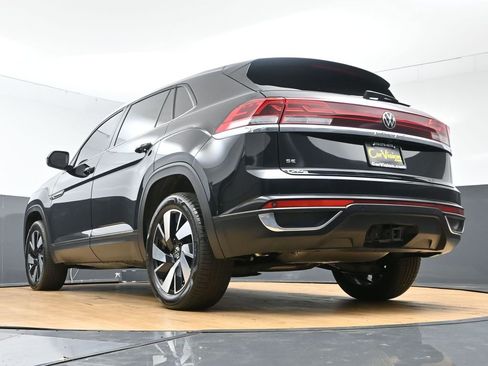 Used 2024 Volkswagen Atlas Cross Sport SE w/ Panoramic Sunroof Package image 52