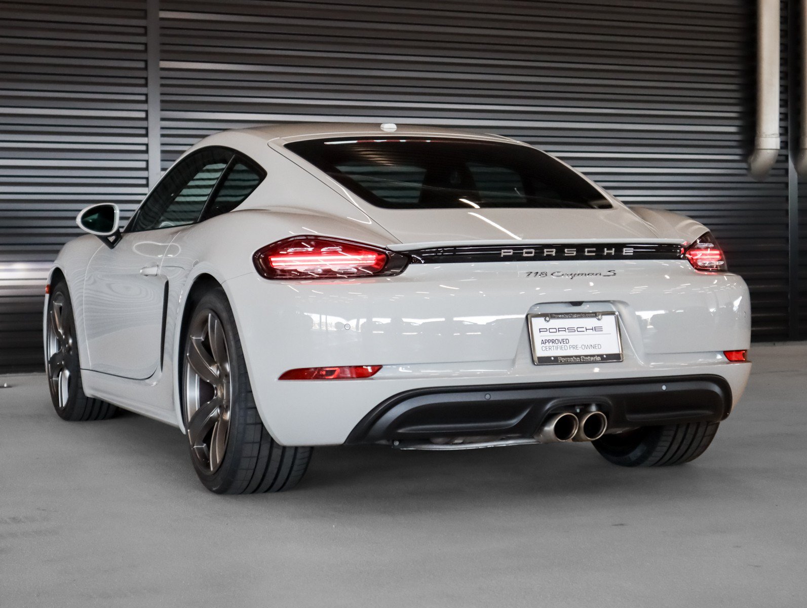 Certified 2024 Porsche 718 Cayman S RWD image 3