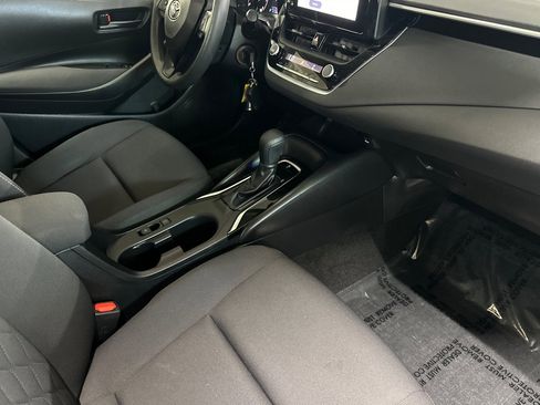 Used 2023 Toyota Corolla LE image 15