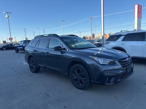 Used 2021 Subaru Outback Onyx Edition XT image 2