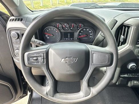 Used 2022 Chevrolet Silverado 1500 Custom Trail Boss w/ Midnight Edition image 12