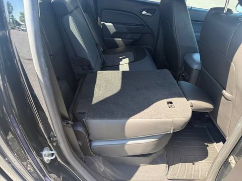 Used 2019 Chevrolet Colorado Z71 AWD/4WD image 10