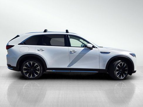 Certified 2024 MAZDA CX-90 Plug-In Hybrid w/ Premium Plus AWD/4WD image 3