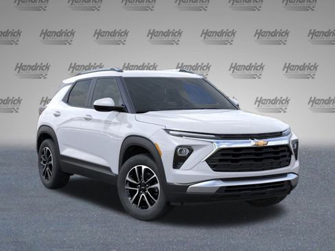 New 2026 Chevrolet TrailBlazer LT w/ Driver Confidence Package image 2
