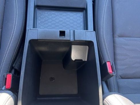 Used 2023 Nissan Frontier SV w/ SV Convenience Package image 18