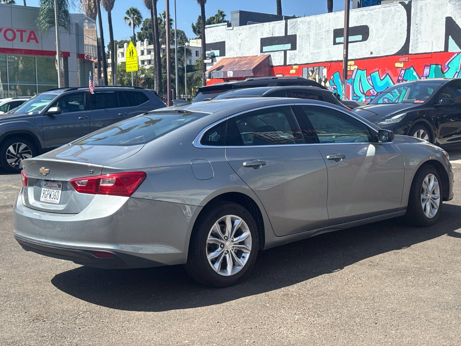 Used 2023 Chevrolet Malibu LT FWD image 3