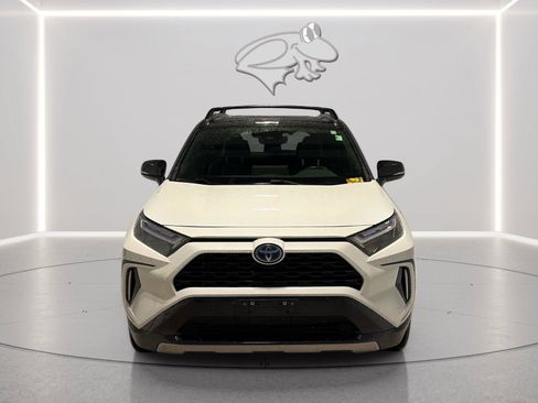 Used 2022 Toyota RAV4 XSE w/ XSE Grade Weather Package AWD/4WD image 8