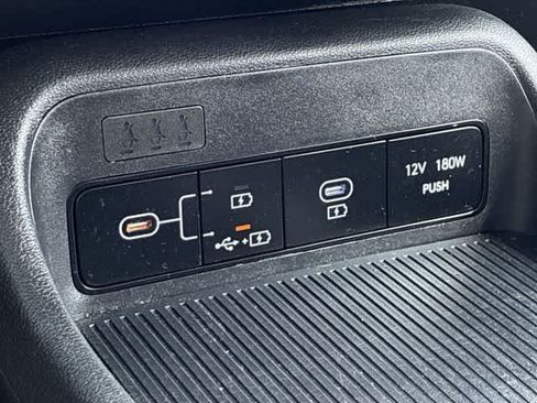 Used 2024 Hyundai Kona SEL FWD image 32