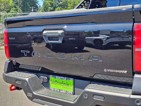 New 2026 Toyota Tacoma 4x4 Double Cab Hybrid image 13