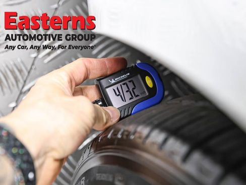 Used 2023 Tesla Model 3 Standard Range image 20