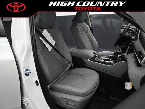 New 2026 Toyota Highlander Limited AWD/4WD image 27