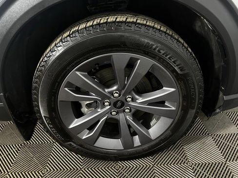 Used 2025 Ford Explorer Active w/ Active Comfort Package image 30