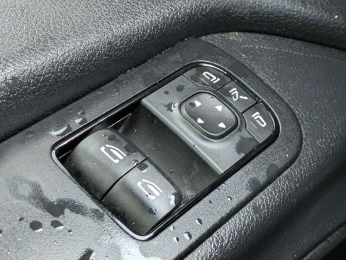 Used 2022 Mercedes-Benz Sprinter 2500 image 21