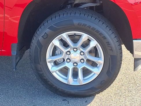 Used 2023 Chevrolet Silverado 1500 LT AWD/4WD image 28