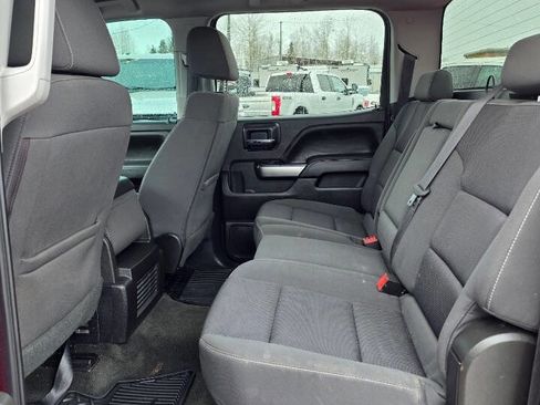 Used 2018 Chevrolet Silverado 1500 LT w/ LT Eassist Package image 11