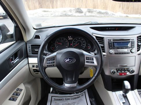 Used 2013 Subaru Outback 2.5i Premium image 21