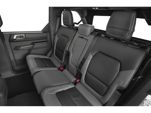 New 2025 Ford Bronco Outer Banks w/ Sasquatch Package image 8