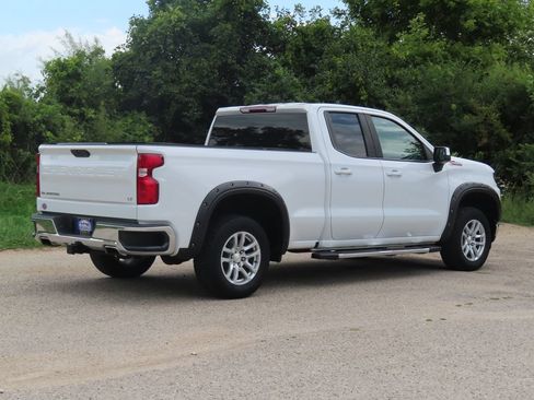 Used 2019 Chevrolet Silverado 1500 LT w/ All-Star Edition AWD/4WD image 3