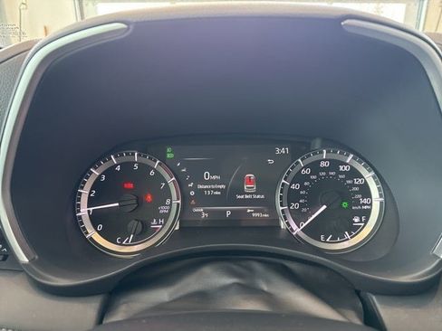 Used 2023 Toyota Highlander XLE image 27