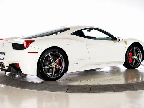 Used 2012 Ferrari 458 Italia Coupe image 2