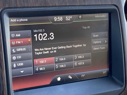 Used 2014 Ford F150 Lariat w/ Lariat Chrome Package image 27