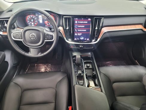 Used 2022 Volvo S60 B5 Momentum AWD/4WD image 13