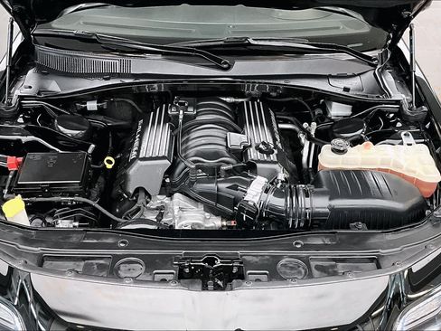 Used 2023 Chrysler 300 C RWD image 30