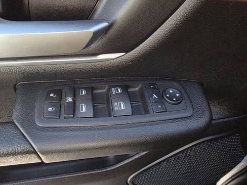 Used 2022 RAM 1500 Lone Star image 12