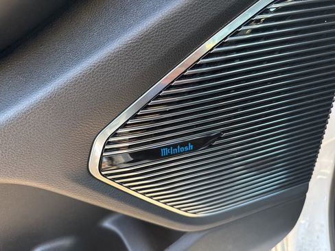 Used 2022 Jeep Grand Cherokee Summit w/ Luxury Tech Group V image 9