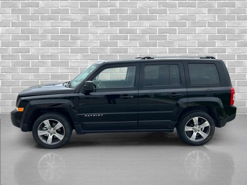 Used 2017 Jeep Patriot High Altitude FWD image 2