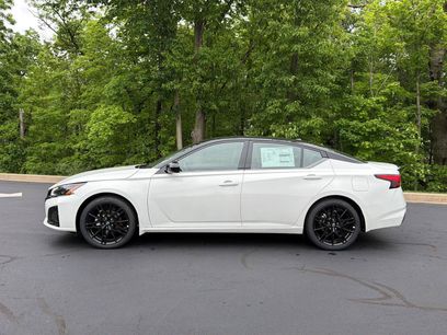 New 2026 Nissan Altima 2.5 SR w/ SR Midnight Edition Package