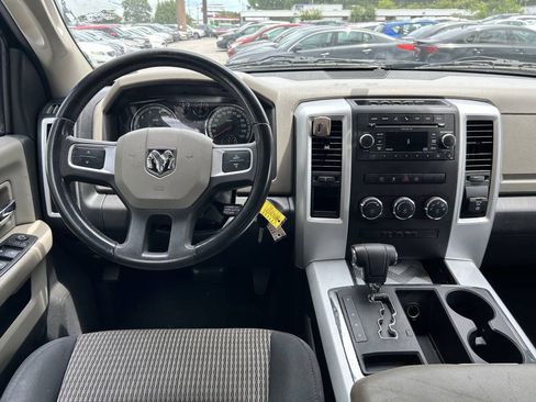 Used 2011 RAM 1500 Classic SLT w/ Luxury Group RWD image 4