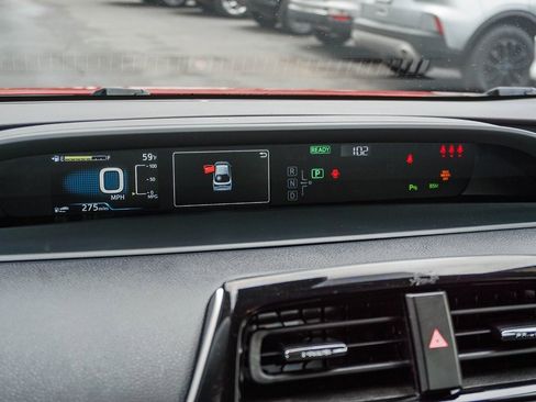 Used 2019 Toyota Prius LE w/ Carpet Mat Package image 21