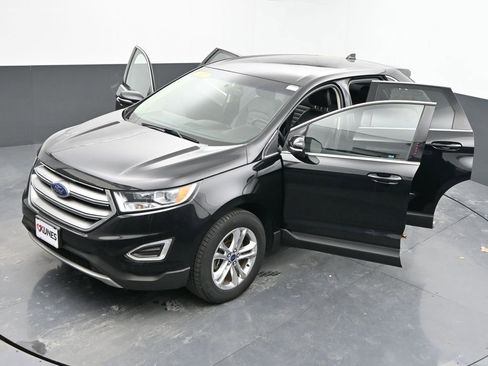 Used 2017 Ford Edge SEL w/ Equipment Group 201A AWD/4WD image 63