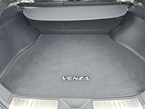 Used 2021 Toyota Venza XLE w/ Softex Package image 12