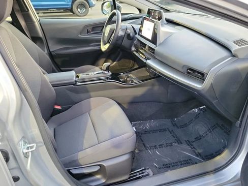 Used 2024 Toyota Prius Limited image 16