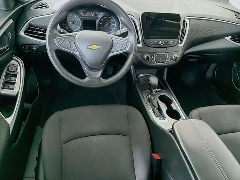 Used 2024 Chevrolet Malibu LT image 24