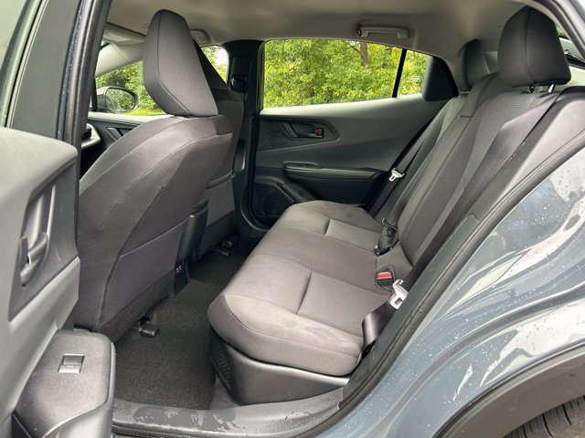 Used 2024 Toyota Prius LE AWD/4WD image 31