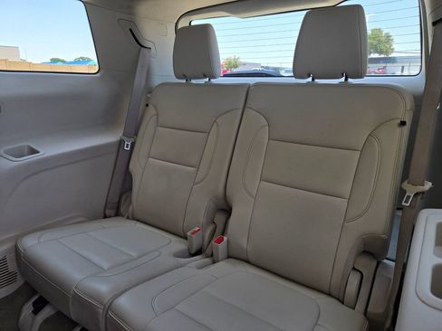 Used 2023 GMC Acadia Denali FWD image 16