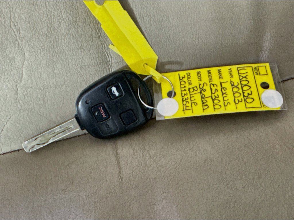 Used 2003 Lexus ES 330 w/ Premium Pkg FWD image 34