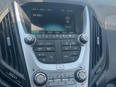 Used 2017 Chevrolet Equinox LT w/ Convenience Package FWD image 15