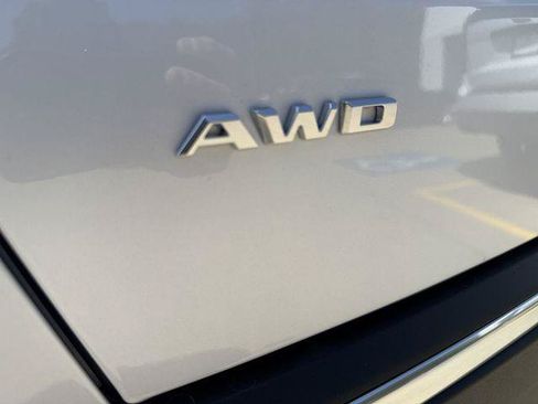 New 2026 Cadillac XT5 Luxury AWD/4WD image 18