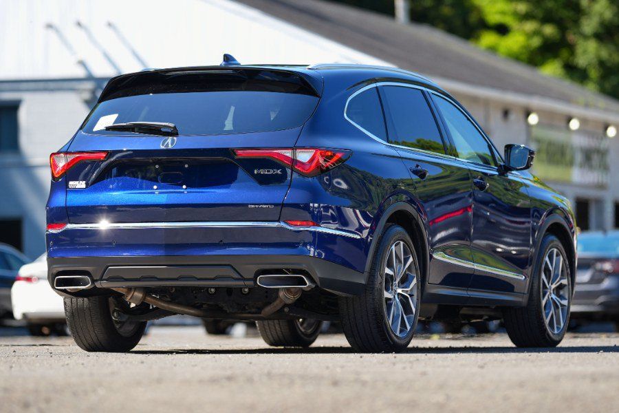 Used 2023 Acura MDX w/ Technology Package AWD/4WD image 5