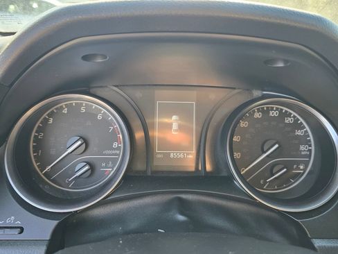 Used 2022 Toyota Camry SE w/ Convenience Package FWD image 22