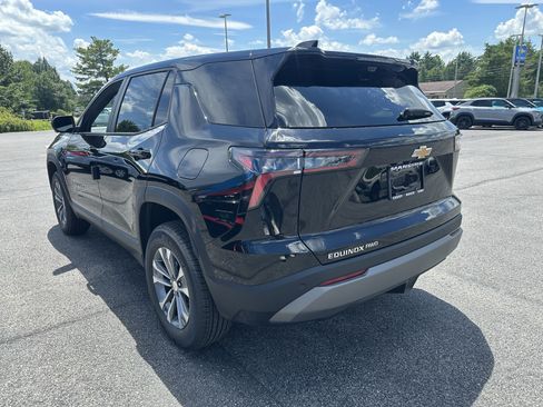 New 2026 Chevrolet Equinox LT w/ Convenience Package II AWD/4WD image 4