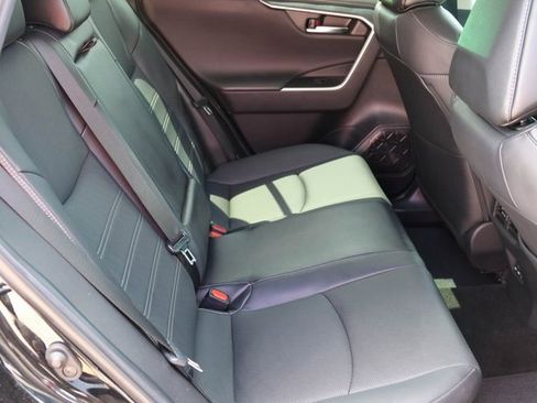 Used 2022 Toyota RAV4 Limited image 20