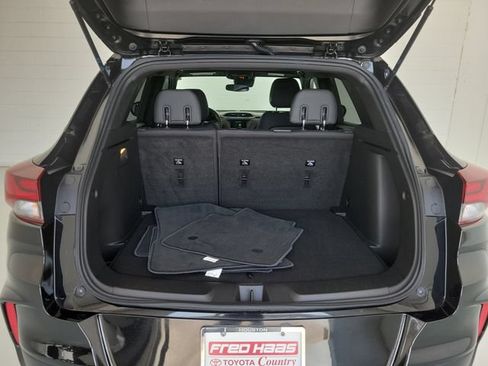 Used 2023 Chevrolet TrailBlazer RS FWD image 11