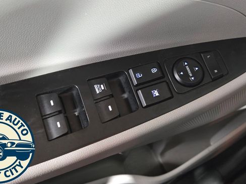 Used 2020 Hyundai Tucson SE image 22