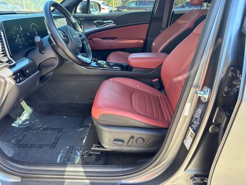 Used 2024 Kia Sportage SX Prestige image 9