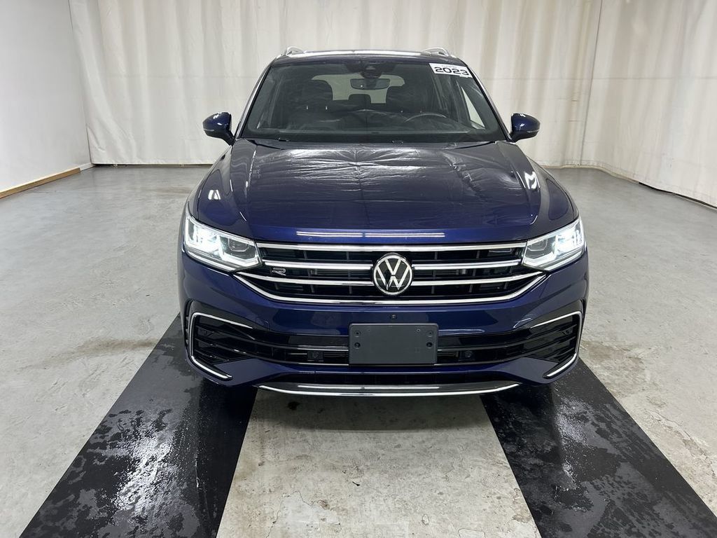 Certified 2023 Volkswagen Tiguan SEL R-Line AWD/4WD image 3